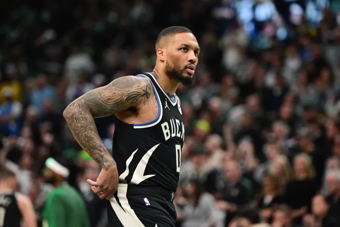 NBA直播巨星伤退:利拉德跟腱伤势让雄鹿前景蒙上阴影 NBA直播巨星伤退:利拉德跟腱伤势让雄鹿前景蒙上阴影